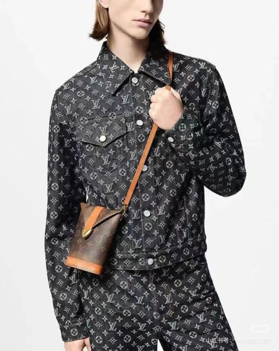 wg.luxury- 8V item:D-F443J2625